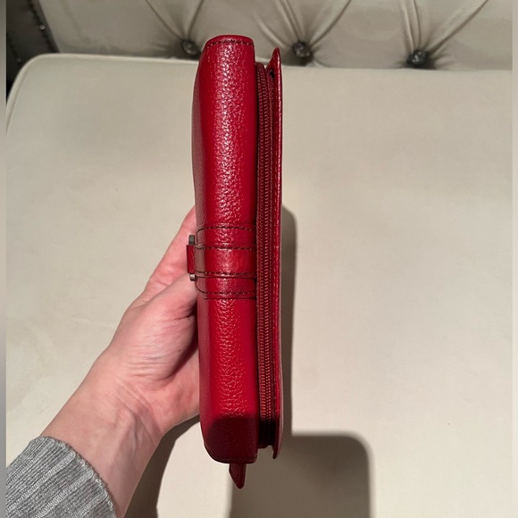 Danier - Genuine Leather Wallet - Picture 8 of 11